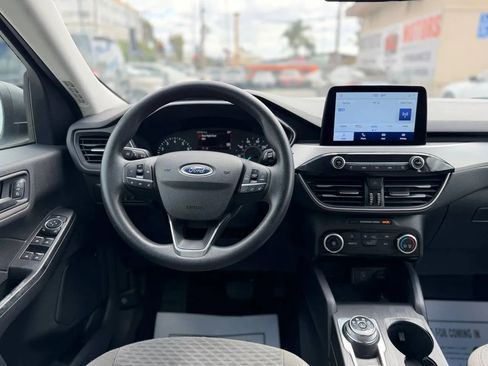 Used 2022 Ford Escape SE FWD image 31