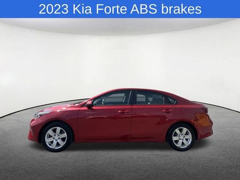 Used 2023 Kia Forte LXS FWD image 13