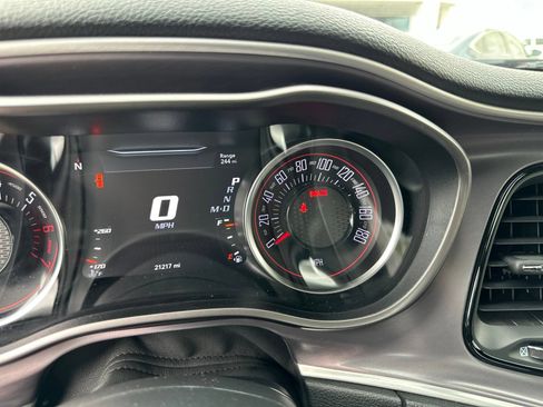 Used 2019 Dodge Challenger R/T Scat Pack w/ Widebody Package RWD image 9