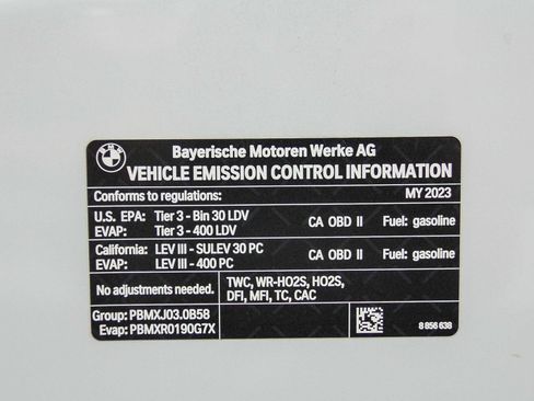 Certified 2023 BMW 740i w/ Parking Assistance Package image 28