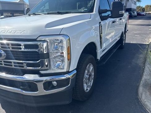 Used 2025 Ford F250 XLT image 3