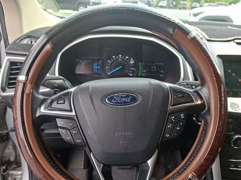 Used 2017 Ford Edge SEL w/ Equipment Group 201A FWD image 23