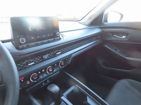 Used 2023 Honda Accord EX image 34