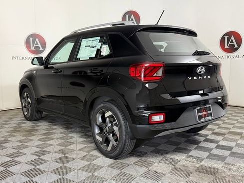 New 2026 Hyundai Venue SEL FWD image 7