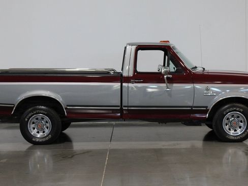 Used 1990 Ford F150 2WD Regular Cab image 15