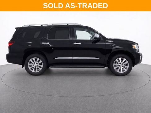 Used 2018 Toyota Sequoia Platinum AWD/4WD image 10