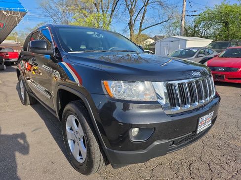 Used 2011 Jeep Grand Cherokee Laredo image 5