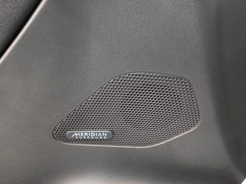 Used 2018 Jaguar F-PACE S AWD/4WD image 40
