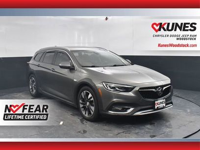 Used 2018 Buick Regal Essence w/ Driver Confidence Package #1