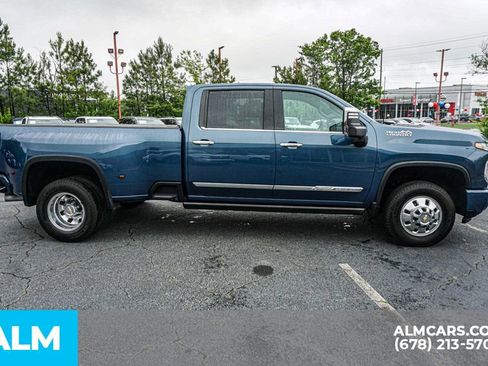 Used 2024 Chevrolet Silverado 3500 High Country w/ High Country Premium Package AWD/4WD image 9