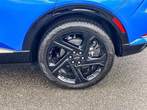 New 2026 Chevrolet Equinox EV RS image 10