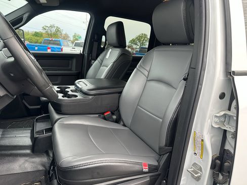 Used 2024 RAM 2500 Tradesman AWD/4WD image 17