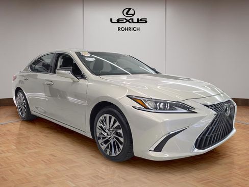 Used 2024 Lexus ES 350 Luxury image 4