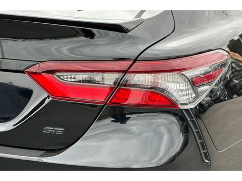 Used 2024 Toyota Camry SE w/ Blackout Package (TMS) FWD image 30