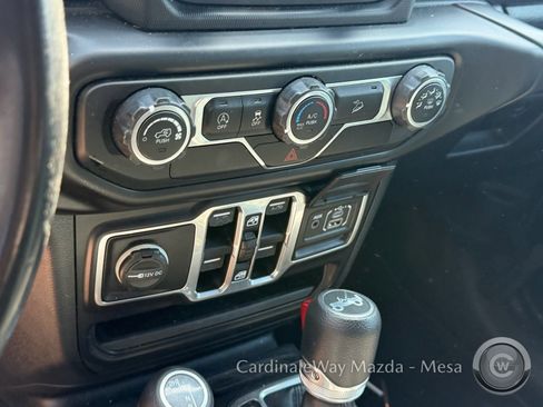 Used 2018 Jeep Wrangler Unlimited Sport S AWD/4WD image 12
