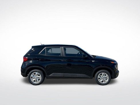New 2026 Hyundai Venue SE FWD image 7