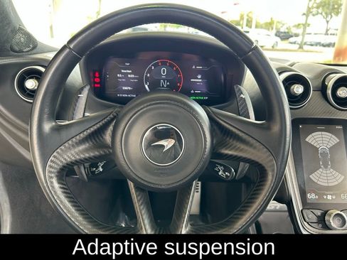 Used 2022 McLaren GT image 16