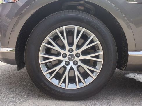 Used 2023 Genesis GV80 2.5T AWD/4WD image 21