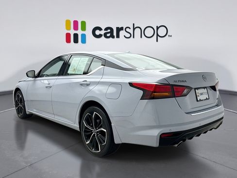 Used 2023 Nissan Altima 2.5 SR AWD/4WD image 3