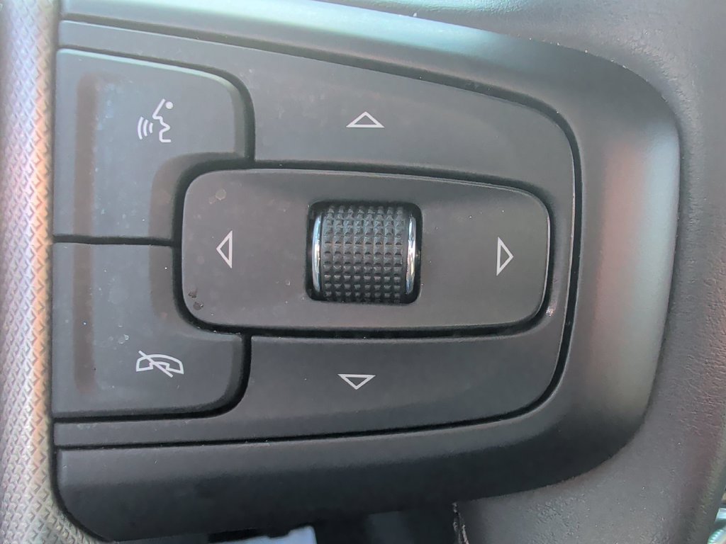 Used 2023 GMC Yukon XL Denali AWD/4WD image 32
