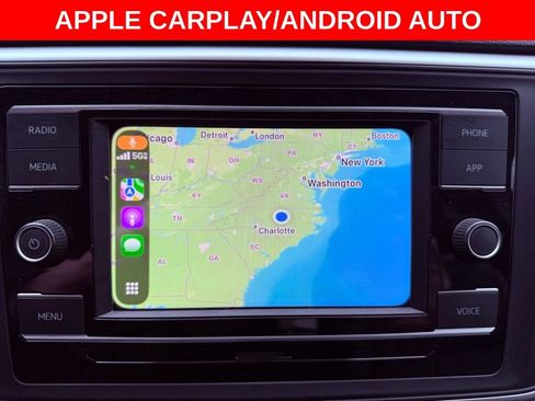 Used 2022 Volkswagen Atlas Cross Sport SE image 6