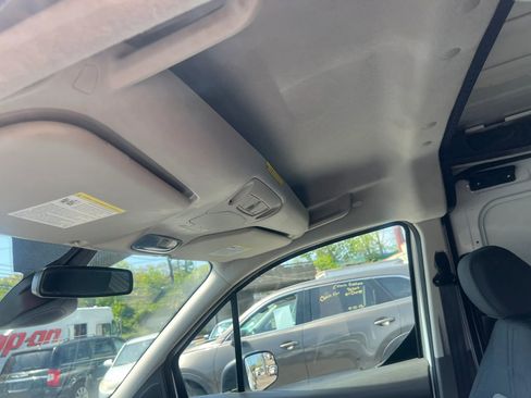 Used 2020 Ford Transit Connect XL FWD image 17