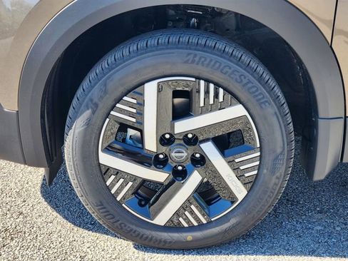 New 2026 Nissan Kicks SV image 7