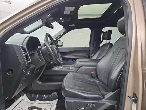 Used 2020 Ford Expedition Limited image 22
