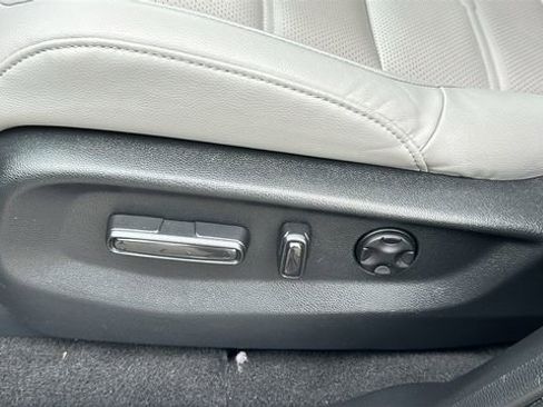 Used 2019 Honda CR-V EX-L image 10