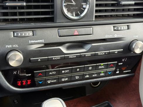 Used 2021 Lexus RX 350 AWD w/ Premium Package image 18