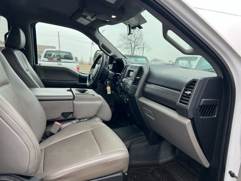Used 2018 Ford F250 XL w/ Power Equipment Group image 15