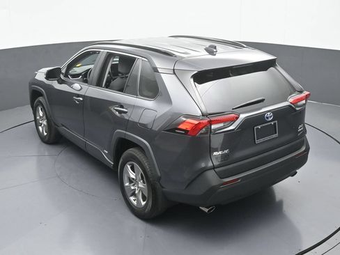 Used 2024 Toyota RAV4 XLE AWD/4WD image 43