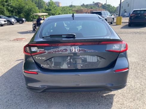 Used 2023 Honda Civic LX image 6