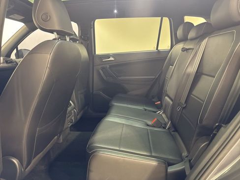 Used 2021 Volkswagen Tiguan SE R-Line image 22