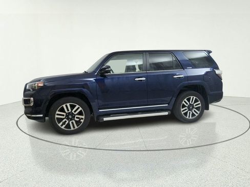 Used 2018 Toyota 4Runner Limited AWD/4WD image 5