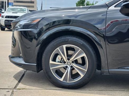 Used 2024 Lexus RX 350 Premium w/ Accessory Package (Z1) FWD image 8
