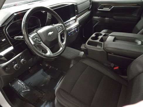 Used 2023 Chevrolet Silverado 1500 LT image 18