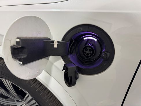 Used 2021 Volvo XC90 T8 Inscription w/ Advanced Package image 27