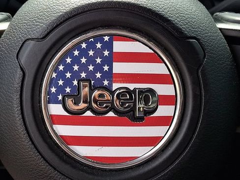 Used 2018 Jeep Wrangler Sport AWD/4WD image 19