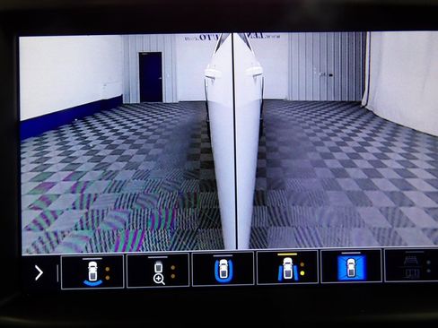 Used 2023 GMC Sierra 2500 AT4 w/ AT4 Preferred Package image 20