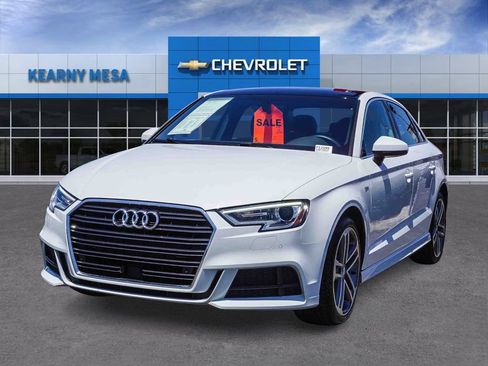Used 2018 Audi A3 2.0T Premium Plus w/ Premium Plus Package FWD image 3