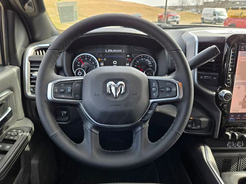 New 2026 RAM 2500 Big Horn AWD/4WD image 17