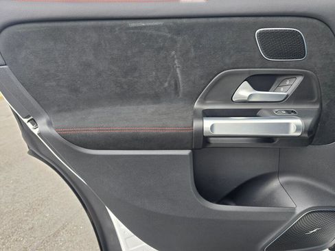 Used 2023 Mercedes-Benz GLB 250 4MATIC w/ AMG Line image 20