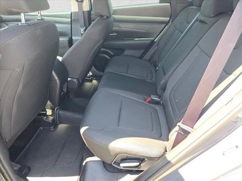 Used 2025 Hyundai Tucson SE FWD image 20