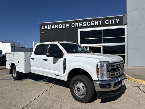 New 2026 Ford F350 XL w/ XL Chrome Package image 1