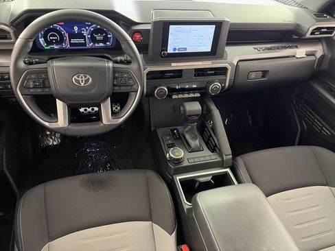 Used 2026 Toyota Tacoma TRD Sport AWD/4WD image 21