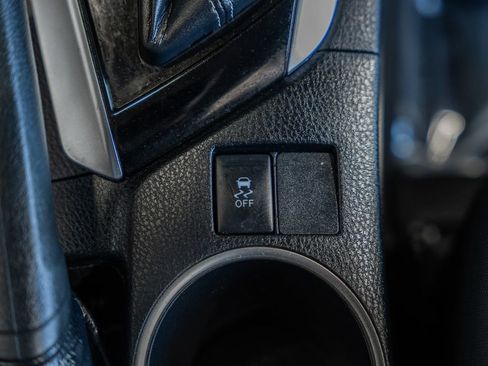 Used 2019 Toyota Corolla LE image 20