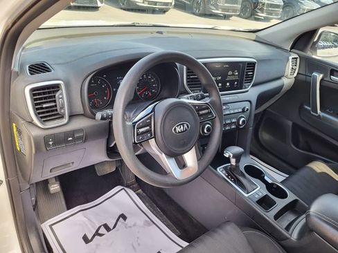 Used 2021 Kia Sportage LX FWD image 9