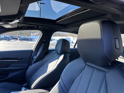 Certified 2025 BMW 530i xDrive image 14