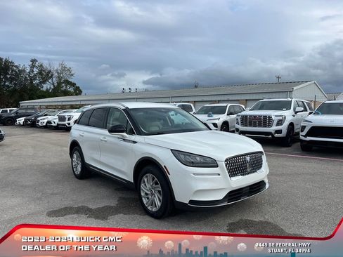 Used 2022 Lincoln Corsair Standard image 2